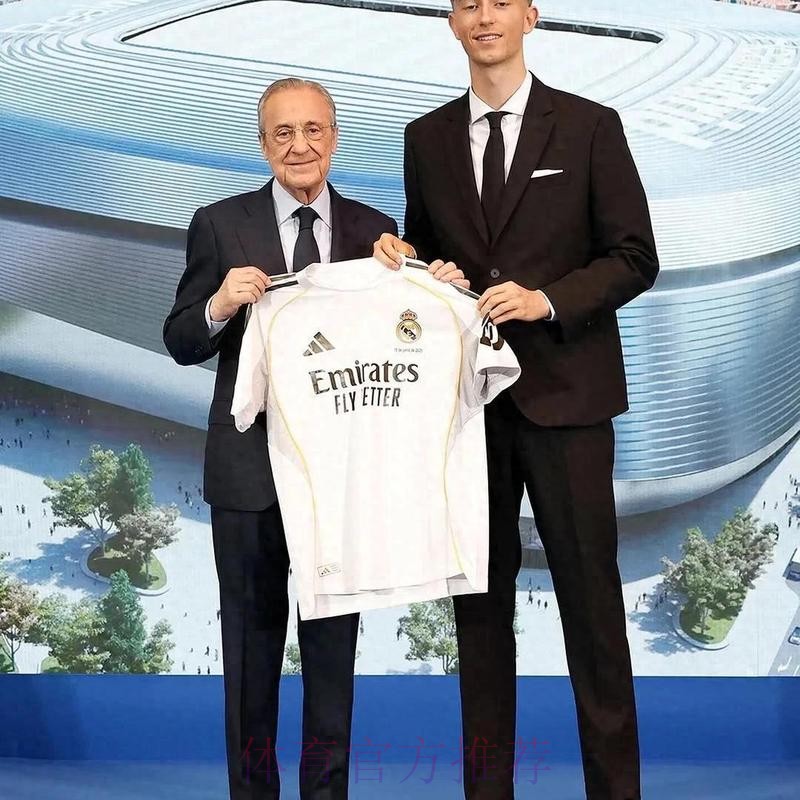 斯基拉:皇马敲定6000万欧引进怀森 将签至2031年 斯基拉:皇马敲定6000万欧引进怀森 将签至2031年